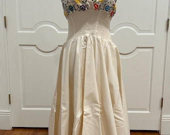 Halter Mexican embroidered dress, hand Embroidered with Silk threads.