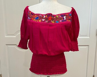 Top mexicano boho con bordado de seda San Antonino.