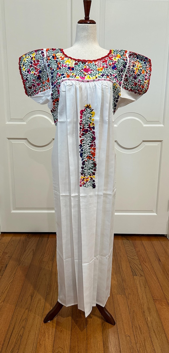 San Antonino Maxi Dress, Oaxaca Mexican dress. hand Embroidered. Silk Threads,