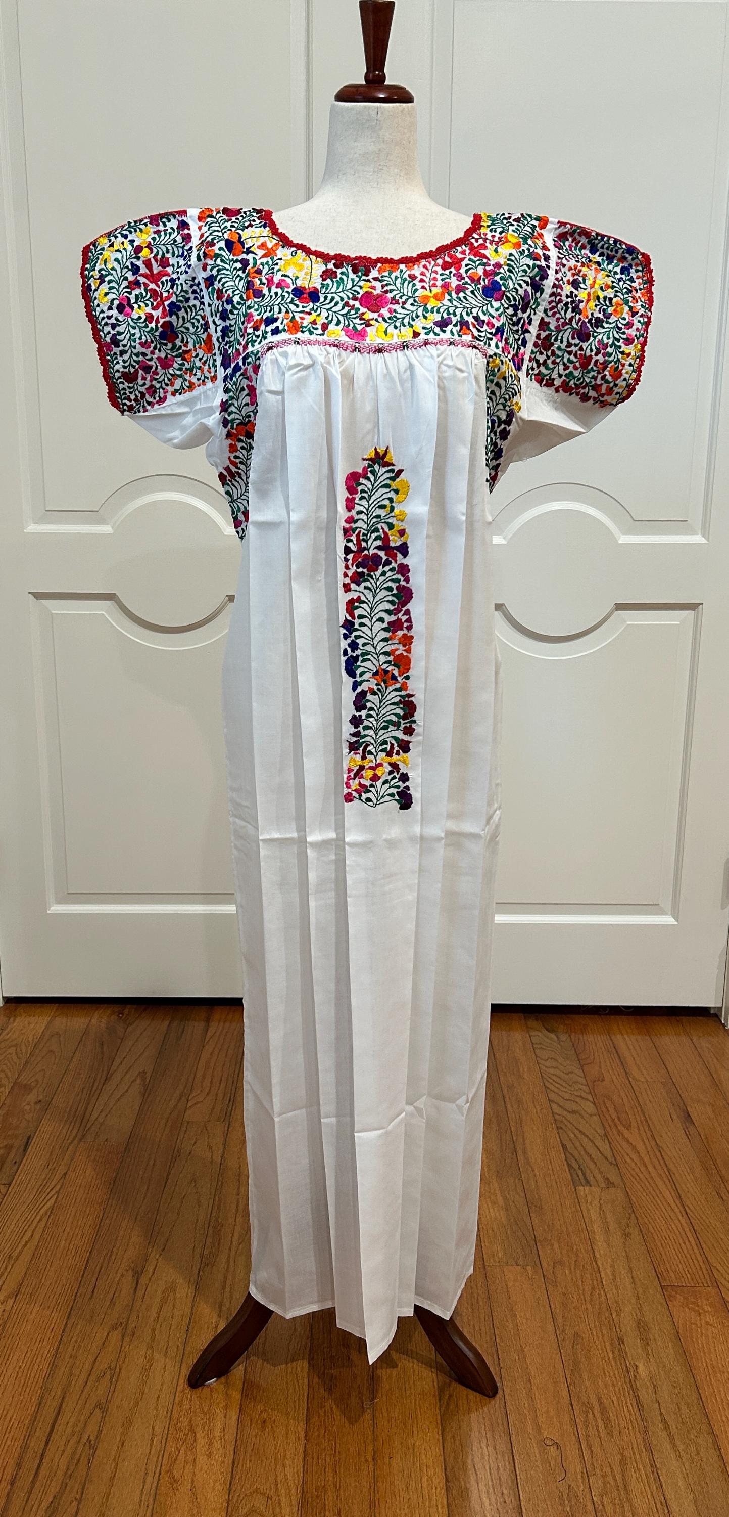 San Antonino Maxi Dress, Oaxaca Mexican dress. hand Embroidered. Silk Threads, San Antonino Maxi Dress, Oaxaca Mexican dress. hand Embroidered. Silk Threads,