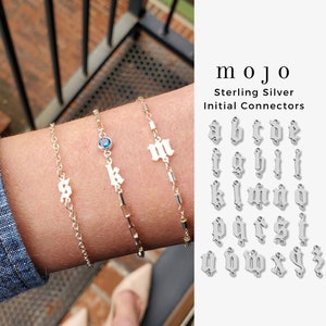Conector de letra gótica de plata de ley 925, letra minúscula gótica de plata para joyería permanente collar inicial pulsera encanto suministros