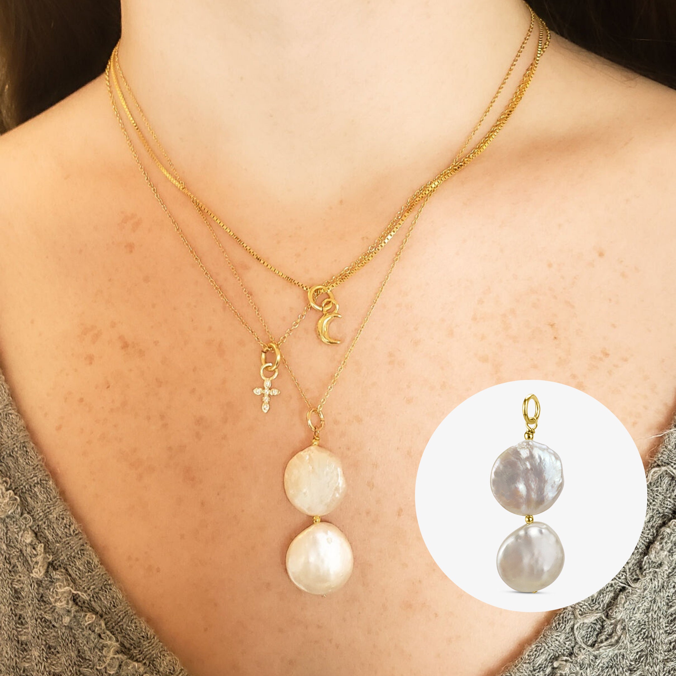 Flat round gold pendant best sale necklace