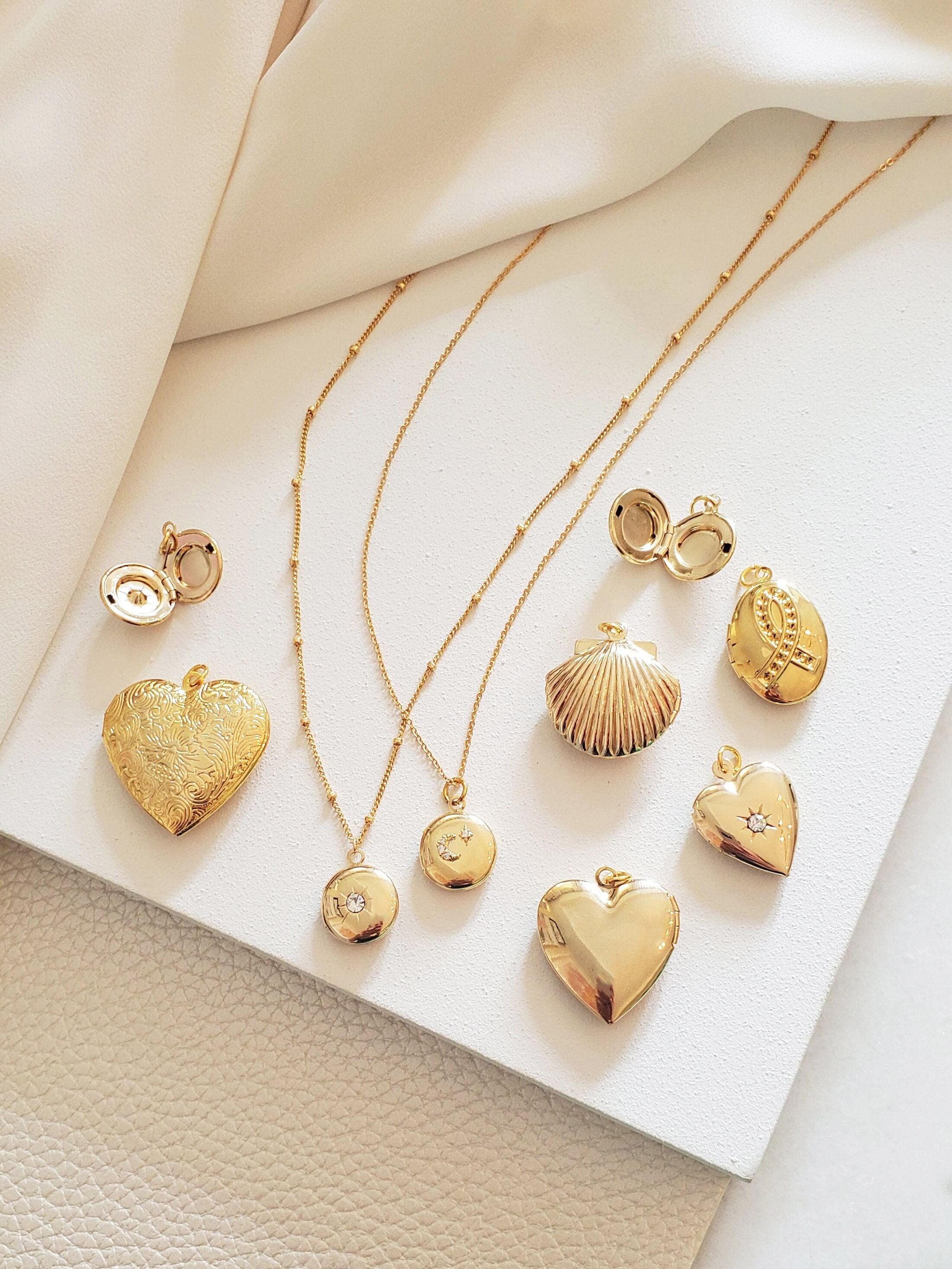 7 Styles Gold Lockets Choose Heart Love Celestial Star Moon Diamond ...