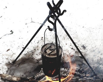 Compact hand forged Campfire Tripod/spit "Bushcraft Collection"