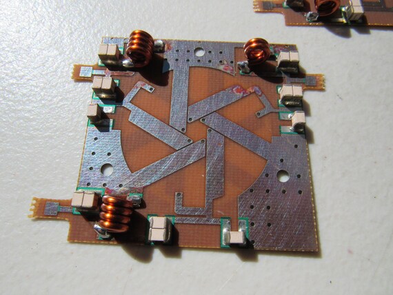 Electronic Components Square Electronic Parts Assemblage or