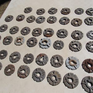 Decorative Washers, 4 Decorative Metal Washers, 4 Cast Iron Stress Washers, Decorative Metal Washer, Rusty Decorative Washer