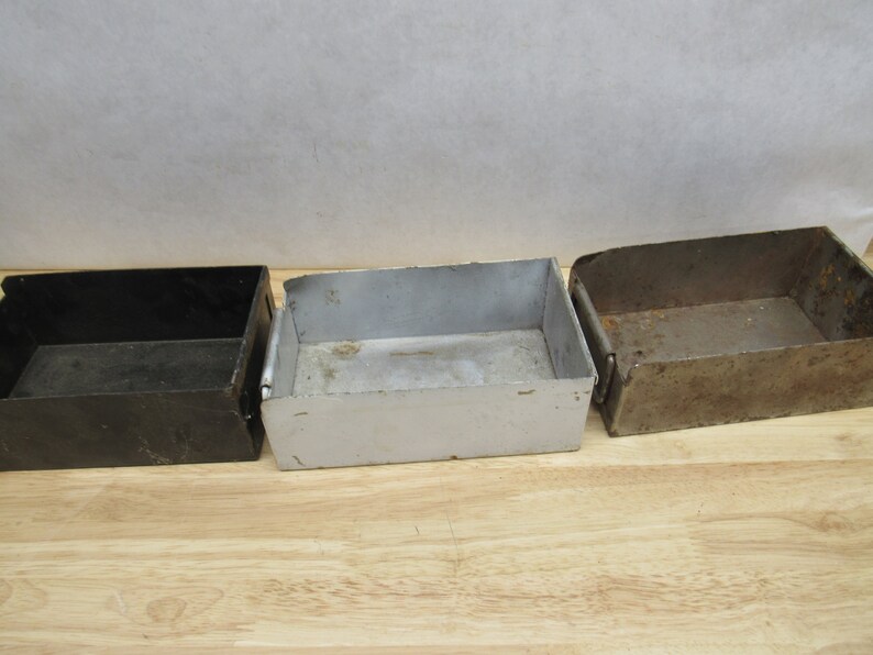 Rustic Metal Container Rustic Metal Bin, Rusty Vintage Metal Box With Flip up Handle, Rusty ...