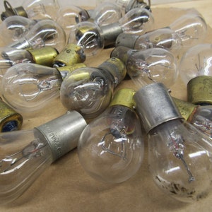 Assorted Light Bulbs, 21 Light Bulbs
