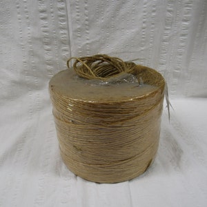 Binder Twine, Extra Large Spool Binder Twine, 4 Pound Spool of Binder Twine