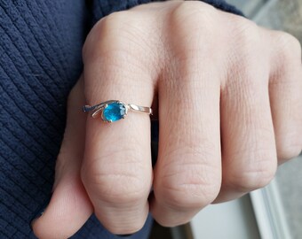 Anillo de apatita neón natural de 0,5 ct con facetas ovaladas, talla 7