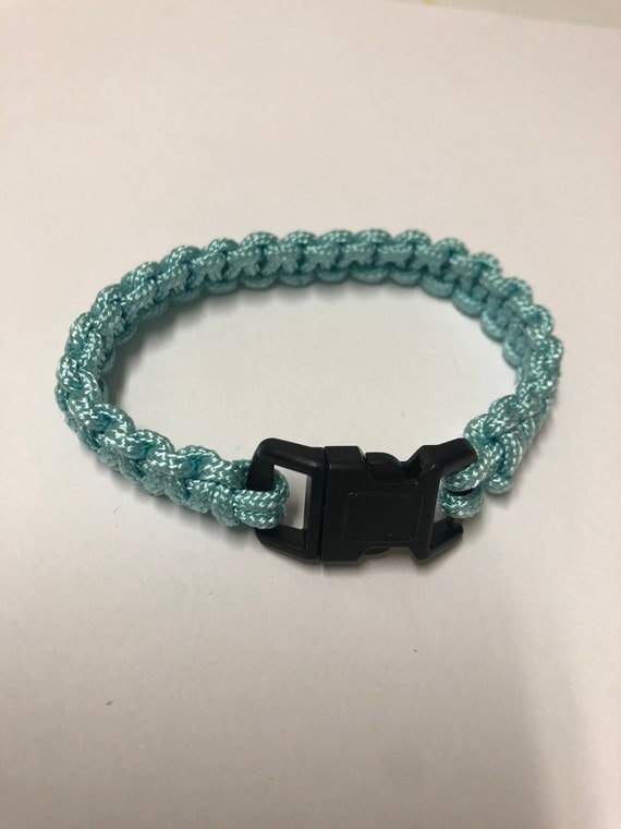 skinny paracord bracelet