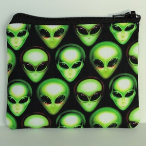 Monedero con cremallera de extraterrestre, billetera, Área 51, Extraterrestre, ET, Expediente X, monedero, tarjetero, Hombrecitos Verdes, estuche para auriculares, neceser, 10x12,5 cm