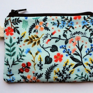 Monedero con estampado metálico de papel de rifle, monedero con llavero, bolsa pequeña de tela con cremallera, bolsa con cordón y cremallera, 5 x 3.5 pulgadas
