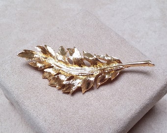 VINTAGE GOLD tone leaf BROOCH, unique gift for her