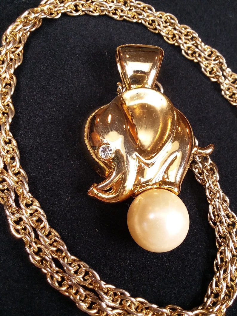 Vintage gold pearl ELEPHANT PENDANT chain NECKLACE unique Etsy