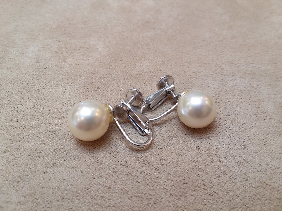 VINTAGE Clip on PEARL EARRINGS, Unique Gift for Her, Wedding Earrings