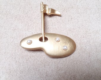 vintage AVON GOLF theme gold tone pearl BROOCH, unique gift, collectible jewelry