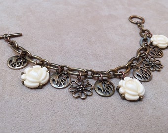 vintage stunning FLORAL bronze chain CHARM BRACELET, unique gift for her, collectible jewelry