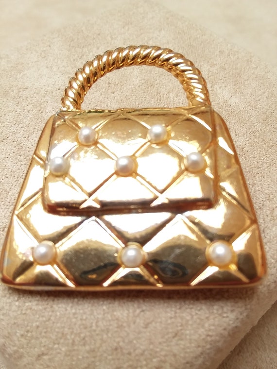 VINTAGE gold pearl HANDBAG purse BROOCH, unique g… - image 6