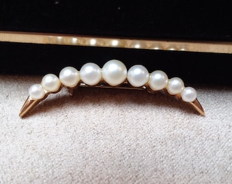 vintage CELESTIAL gold pearl CRESCENT shaped pin BROOCH, unique gift for her, collectible jewelry