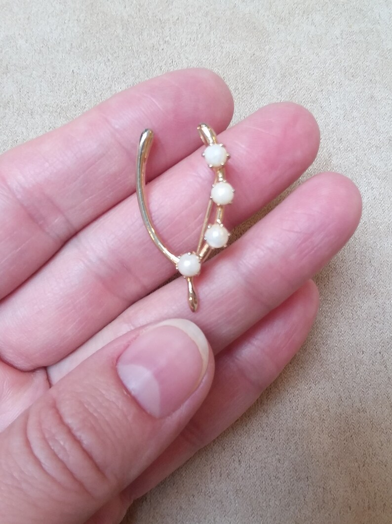 unique gift collectible jewelry vintage gold pearl WISHBONE shaped PIN BROOCH