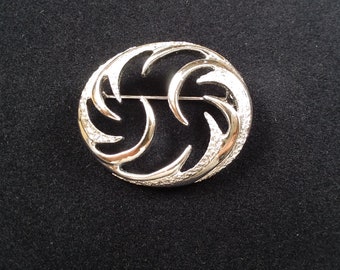 vintage SARAH COVENTRY silver tone oval BROOCH, unique gift for her, collectible jewelry