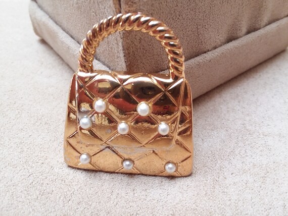 VINTAGE gold pearl HANDBAG purse BROOCH, unique g… - image 8