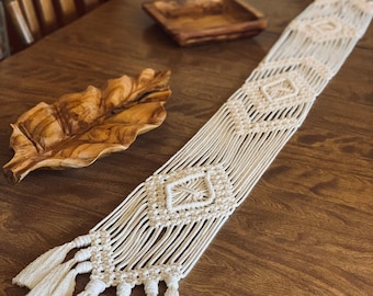 Customized macrame Table Runner, Boho Table Runner, Farmhouse table decor, Wedding table runner, House warming gifts