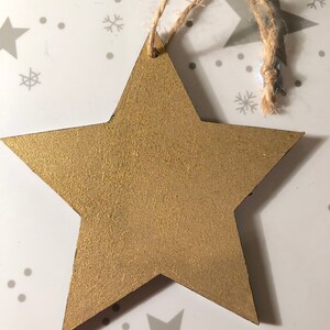Brillantes decoraciones de estrella de madera pintadas a mano. | Etsy