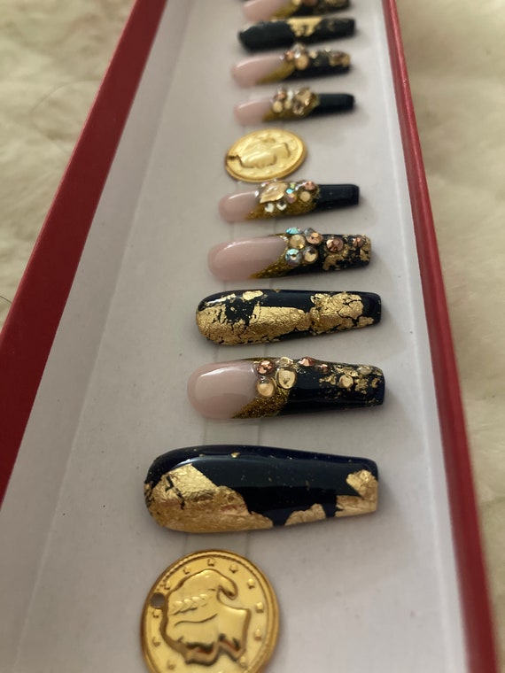 Dope Nails of the Day: Louis Vuitton