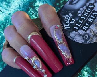 Glamorous Life/Strawberry and gold with purple opalescent and colorful stones/luxury press on nails
