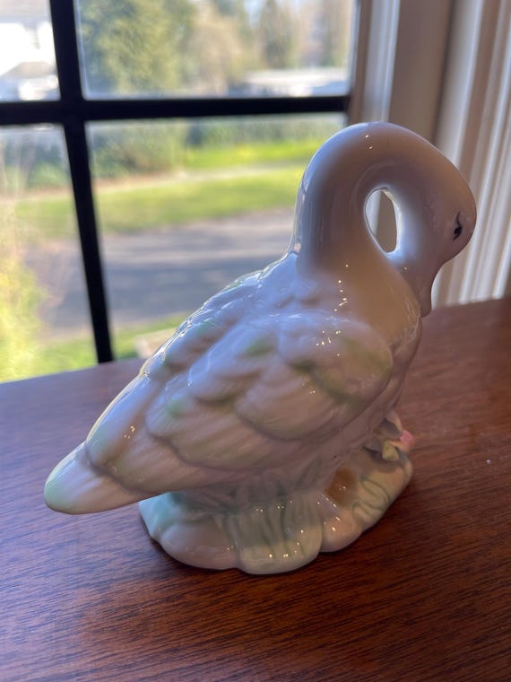 白鳥の置物（アンティーク品） 白鳥の置物 ヴィンテージ | 花柄 | 置物 - Etsy 日本