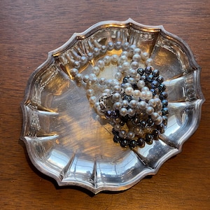 Chippendale Silver Tray | Oblong Scalloped | 7” | 1980s | keys Tea coins