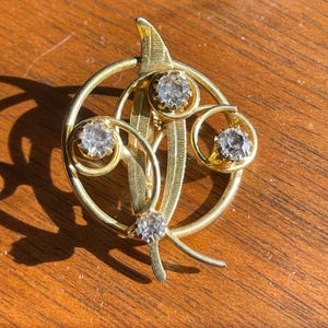 Brooch Pin Pendant | Art Nouveau style | 1940s  | Gold toned | Floral |  jewelry | Gift for Her