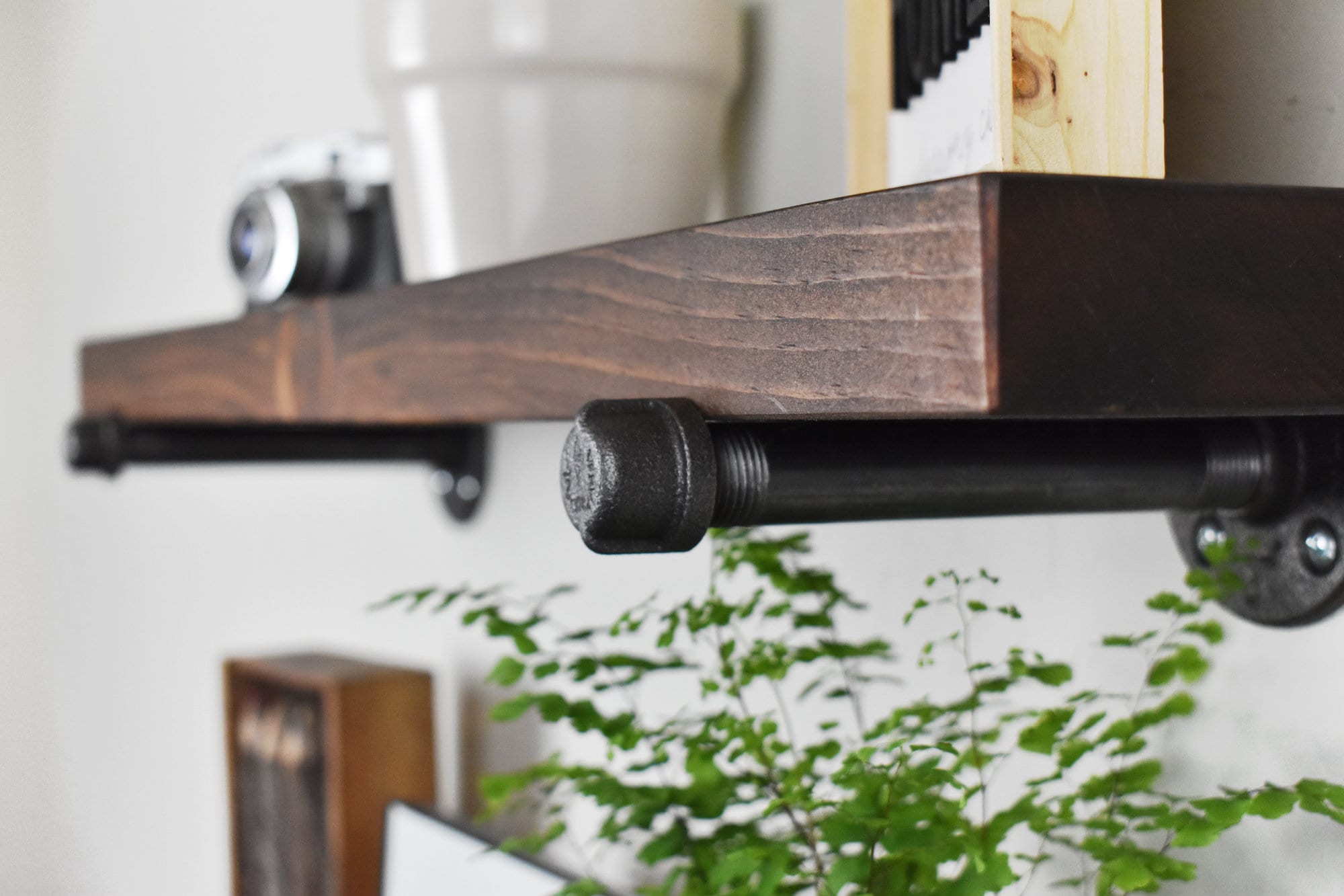 WoodbellmuIndustrial Pipe Shelving Wall MountedWall Shelf Unit