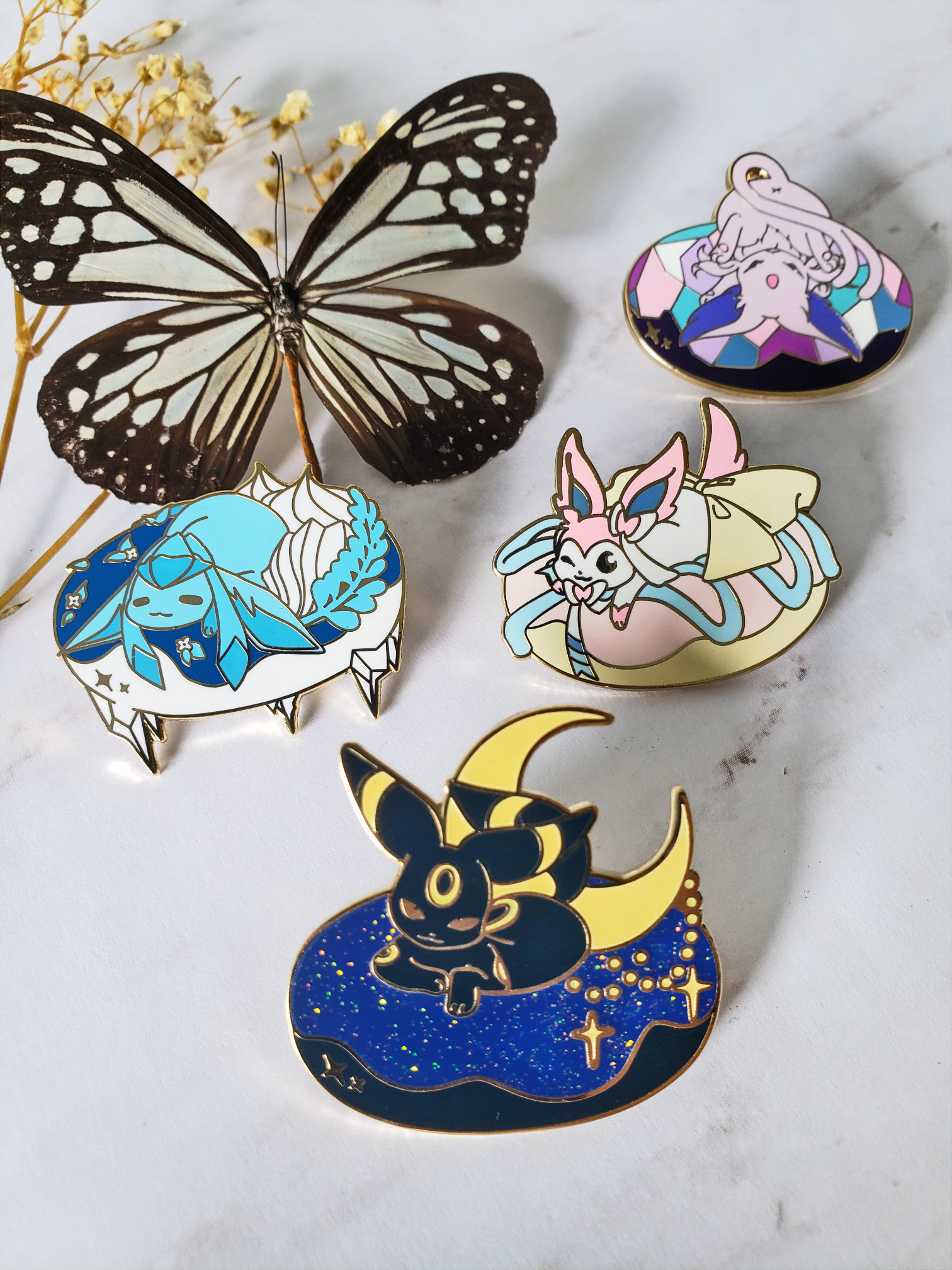 Set of 9 Eeveelutions Enamel Pins – FromCaliko