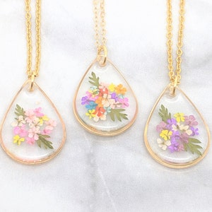 Made With Your Colors Customizable Bouquet Necklace, Pressed Flower Jewelry, Personalized Resin Pendants, Nature Wedding, Bridesmaids image 3