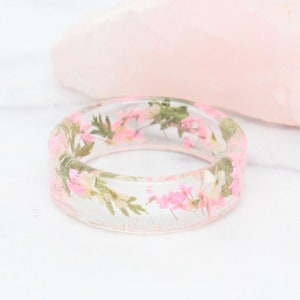 Real Pressed Flower Ring,  Blush, White, and Leaves Clear Resin Band, Pressed Flower Jewelry, Dry Flower Ring, Real Flower Ring, Pink Ring