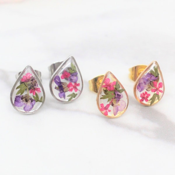 Pressed Flower Studs, Wildflower Posts, Real Flower Jewelry, Resin Earrings, Pressed Flower Jewelry, Titanium Earrings, Nature studs