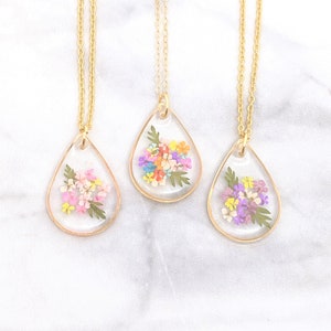 Made With Your Colors Customizable Bouquet Necklace, Pressed Flower Jewelry, Personalized Resin Pendants, Nature Wedding, Bridesmaids image 1