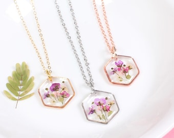 Gepresste Blume Halskette, Gepresste Blume handgemachte Schmuck, Harz Anhänger, Hexagon, Rose Gold, Silber, Botanische, Wildblume, Lila, Pink