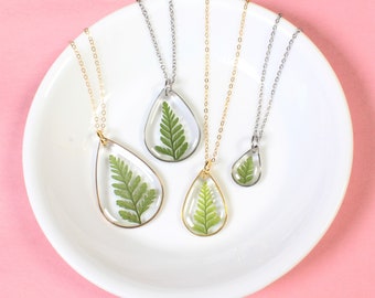 Real fern necklaces, plant jewelry, leaf pendant, nature jewelry, resin, teardrop, real fern leaves, pressed flower jewelry, handmade, green