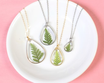 Real fern necklaces, plant jewelry, leaf pendant, nature jewelry, resin, teardrop, real fern leaves, pressed flower jewelry, handmade, green