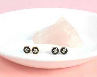 Teeny tiny pressed flower studs, white Queen Anne's Lace, resin, black, gold, silver, hypoallergenic titanium, hexagon, small, dainty, plant