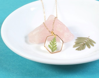 Real Fern Leaf Necklace, Small Hexagon Resin Jewelry, Pressed Flower Necklace, Handmade Fall Jewelry, Plant Lover Gift Dainty Nature Pendant