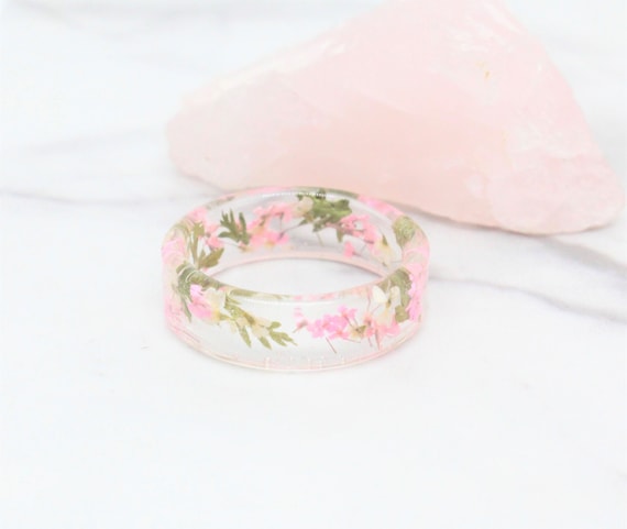 Real Pressed Flower Ring,  Blush, White, and Leaves Clear Resin Band, Pressed Flower Jewelry, Dry Flower Ring, Real Flower Ring, Pink Ring