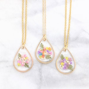 Made With Your Colors Customizable Bouquet Necklace, Pressed Flower Jewelry, Personalized Resin Pendants, Nature Wedding, Bridesmaids image 5