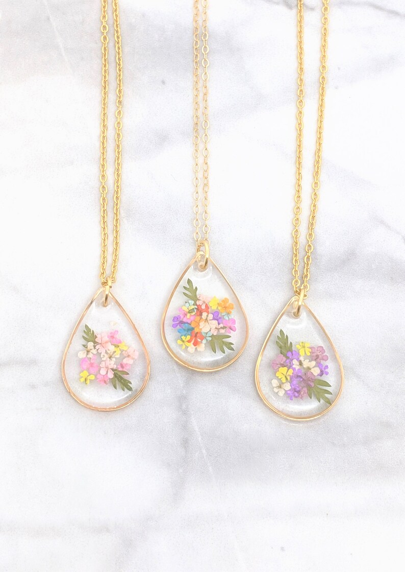 Made With Your Colors Customizable Bouquet Necklace, Pressed Flower Jewelry, Personalized Resin Pendants, Nature Wedding, Bridesmaids image 5