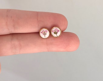 Tiny pressed flower earrings, light pink dry flower studs, hypoallergenic titanium, botanical wildflower jewelry, minimalist, small handmade