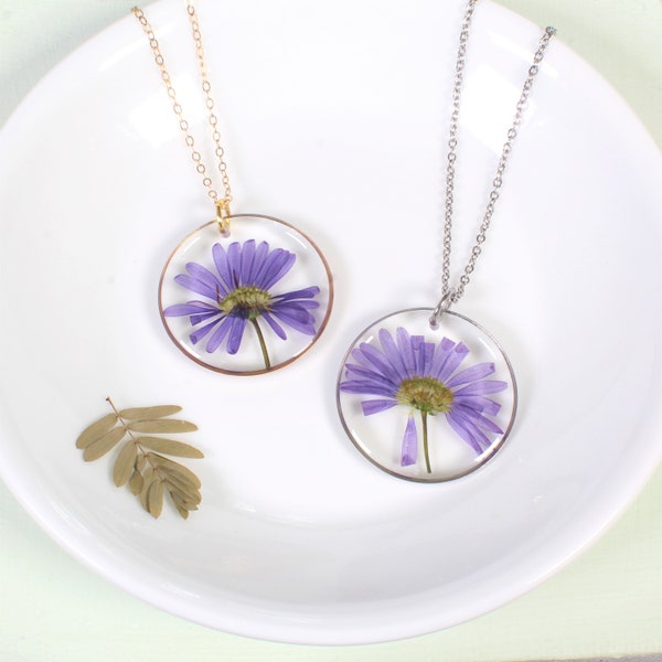 September birth flower necklaces, purple aster jewelry, pressed flower pendant, handcrafted resin jewelry, dried flowers, aster daisy